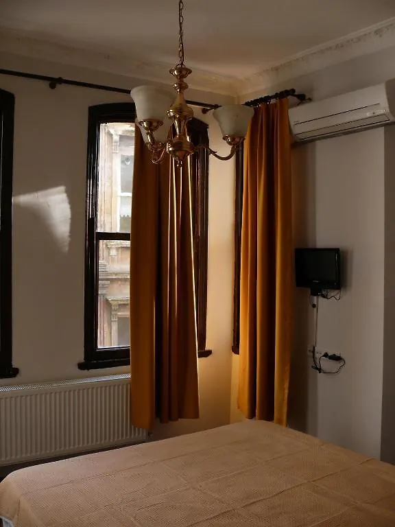 Budak Residence Istanbul 3*,